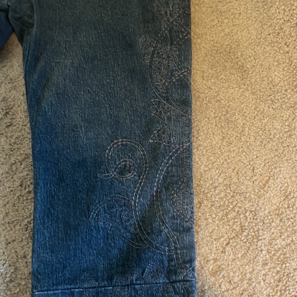 St. John couture jeans. Like new condition - Picture 2 of 5